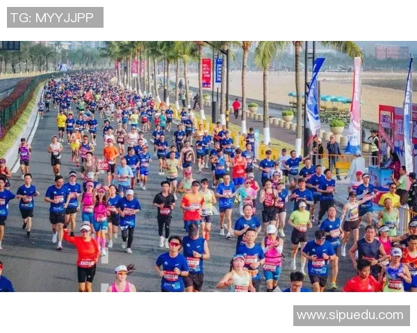 从清晨到日暮，聚集珠海马拉松背面的芳华力气